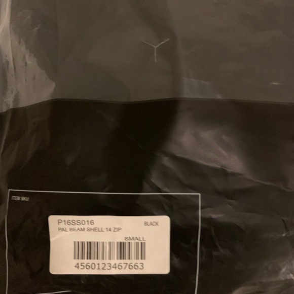 Palace Beam Shell Zip (Small) - Picture 5 of 5